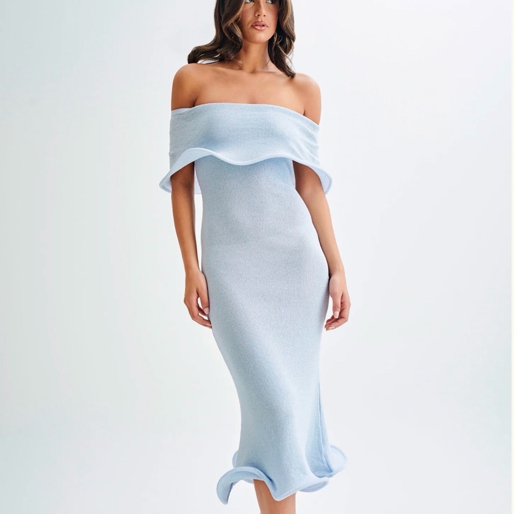Meshki Molly off the shoulder dress size small